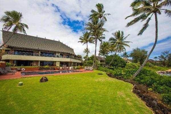 Apartment Luxury 2-story Oceanfront W/ Views & Pool Wailua (Kauai)