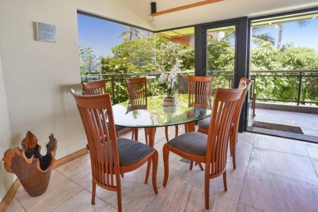 Luxury 2-story Oceanfront W/ Views & Pool Apartment